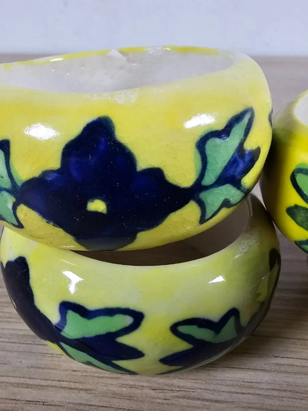 Pier 1 Napkin Rings Set of 4 Ceramic Yellow Blue Floral Boho Grandma *FLAWS